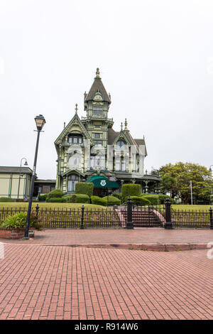 JULY 10 2017 - EUREKA, CA: The Carson Mansion, (currently named Ingomar Club), a Northern California landmark, is a Queen Anne style Victorian home in Stock Photo