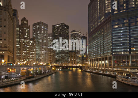 Night view of the Chicago River from Michigan Avenue Stock Photo