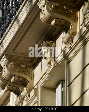 Detail of the column. Snapshot in Paris, France.