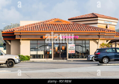 December 17, 2018 Half Moon Bay / CA / USA - Dunkin' Donuts location in Half Moon Bay Stock Photo