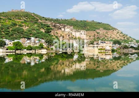 Garh Palace and Taragarh Fort from Nawal Sagar lake, Bundi, India Stock Photo