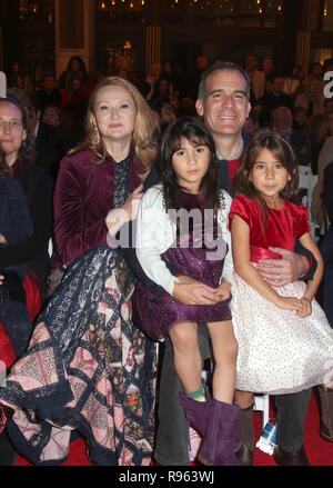 The Grove Christmas Tree Lighting Show  Featuring: Los Angeles Mayor Eric Garcetti, Amy Wakeland, Maya Juanita Garcetti Where: Los Angeles, California, United States When: 19 Nov 2018 Credit: FayesVision/WENN.com Stock Photo