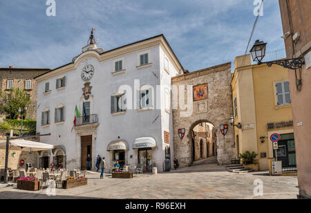 Palazzo Comunale (Town Hall), Porta Burgi, 12th century gate, at Piazza San Francesco, historic center of San Gemini, Umbria, Italy Stock Photo