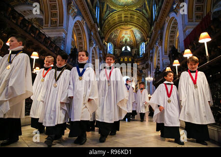 London, UK. 19th Dec, 2018. Choristers are seen rehearsing Christmas favourites at St Paul's Cathedral in London.In December, the Choristers of St Paul's will sing to more than 20,000 people across a series of services and concerts. It is estimated that on the 23rd, 24th and 25th of December alone, more than 10,000 people will come through the doors of St Paul's for Christmas services. Credit: Dinendra Haria/SOPA Images/ZUMA Wire/Alamy Live News Stock Photo