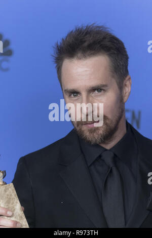 Sam Rockwell and Leslie Bibb poses in the press room of the 75th Annual Golden Globe Awards, Golden Globes, at Hotel Beverly Hilton in Beverly Hills, Los Angeles, USA, on 07 January 2018. Photo: Hubert Boesl   NO WIRE SERVICE   Photo: Hubert Boesl/dpa | usage worldwide Stock Photo