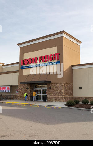 HICKORY, NC, USA-12-19-18: A local Harbor Freight store, discount retailer of tools and equipment.  The over-800 store chain is headquartered in Calab Stock Photo