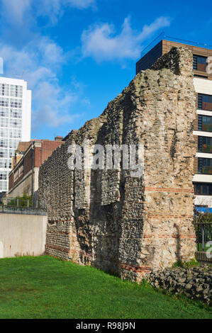 The Roman city wall at Tower Hill, London UK Stock Photo