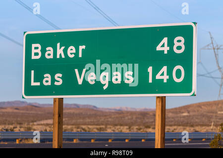 Map of the USA with road sign Las Vegas Stock Photo - Alamy