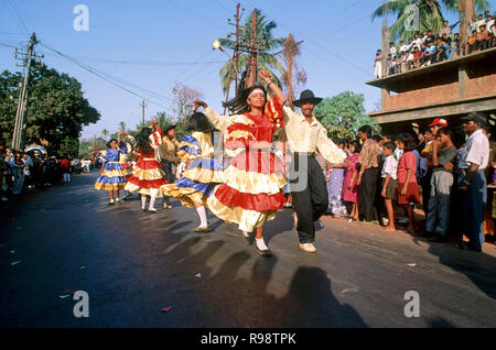 Man and woman dancing on the streets, Goa Carnival, Panjim, Goa, India Stock Photo