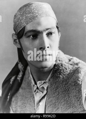 Original film title: BLOOD AND SAND. English title: BLOOD AND SAND. Year: 1922. Director: FRED NIBLO. Stars: RUDOLPH VALENTINO. Credit: PARAMOUNT PICTURES / Album Stock Photo