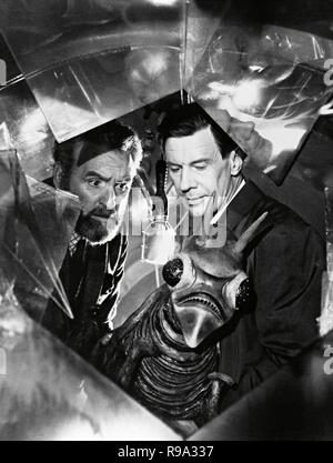 Original film title: QUATERMASS AND THE PIT. English title: FIVE MILLION YEARS TO EARTH. Year: 1967. Director: ROY WARD BAKER. Stars: JAMES DONALD; ANDREW KEIR. Credit: HAMMER / Album Stock Photo