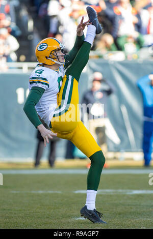 Chicago, IL, USA. 04th Dec, 2022. Chicago Bears #21 Darrynton Evans runs  past Packers #23 Jaire Alexander during a game against the Green Bay Packers  in Chicago, IL. Mike Wulf/CSM/Alamy Live News