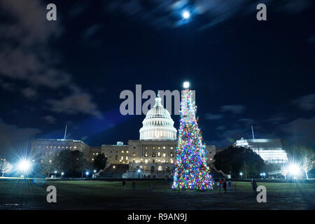 Washington, USA. 21st Dec, 2018. The U.S. Capitol is seen in Washington, DC, the United States, on Dec. 21, 2018. A partial shutdown of the U.S. federal government came into effect, starting Friday midnight, after failed attempts to end a budget impasse over President Donald Trump's long-promised border wall. Credit: Liu Jie/Xinhua/Alamy Live News Stock Photo