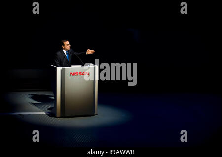 Carlos Ghosn, former president and CEO of Nissan Motor Co., gives a speech at the automaker's HQ in Yokohama, Kanagawa Prefecture, Japan on  19 Oct. 2 Stock Photo