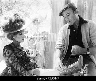 Original film title: HELLO, DOLLY!. English title: HELLO, DOLLY!. Year: 1969. Director: GENE KELLY. Stars: BARBRA STREISAND; GENE KELLY. Credit: 20TH CENTURY FOX/CHENAULT PRODS. / Album Stock Photo