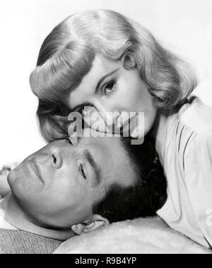 Original film title: DOUBLE INDEMNITY. English title: DOUBLE INDEMNITY. Year: 1944. Director: BILLY WILDER. Stars: FRED MACMURRAY; BARBARA STANWYCK. Credit: PARAMOUNT PICTURES / Album Stock Photo