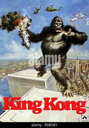King kong 1976 poster hi-res stock photography and images