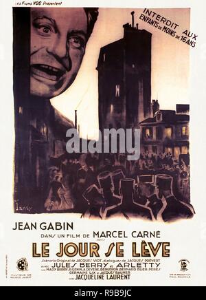 Original film title: LE JOUR SE LEVE. English title: DAYBREAK. Year: 1939. Director: MARCEL CARNE. Credit: VOG/SIGMA / Album Stock Photo