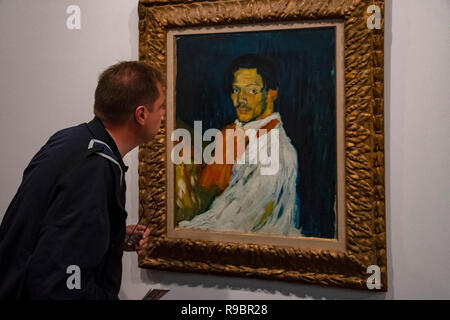 France. Paris (75), 7th Arrondissement. Orsay Museum. Picasso exhibition. Self-portrait 'Yo, Picasso', 1901 Stock Photo