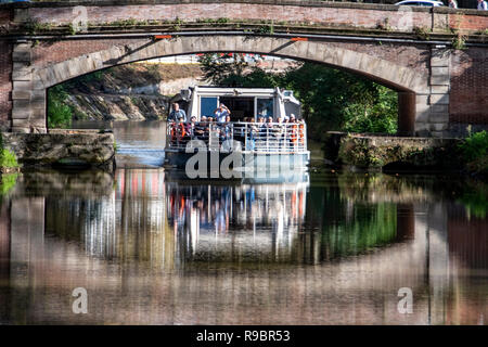 France. Haute-Garonne (31), Toulouse. Houseboats on the Canal du Midi Stock Photo