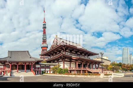 Main hall of Zojo-Ji Temple, with Tokyo Tower in the background, Tokyo, Japan Stock Photo