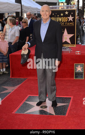 Los Angeles, CA, USA. 8th Aug, 2017. LOS ANGELES - AUG 8: Jeffrey Tambor at the Jeffrey Tambor Star Ceremony on the Hollywood Walk of Fame on August 8, 2017 in Los Angeles, CA Credit: Kay Blake/ZUMA Wire/Alamy Live News Stock Photo