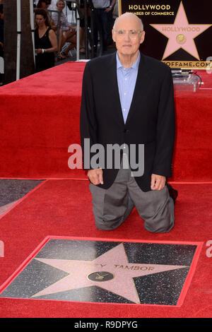Los Angeles, CA, USA. 8th Aug, 2017. LOS ANGELES - AUG 8: Jeffrey Tambor at the Jeffrey Tambor Star Ceremony on the Hollywood Walk of Fame on August 8, 2017 in Los Angeles, CA Credit: Kay Blake/ZUMA Wire/Alamy Live News Stock Photo
