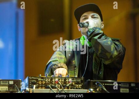 Manama, Bahrain. 21st Dec, 2018. DJ J Dayz performs during the Joint Chiefs USO Christmas Show for deployed service members at Naval Support Activity Bahrain December 22, 2018 in Manama, Bahrain. This year’s entertainers include actors Milo Ventimiglia, Wilmer Valderrama, DJ J Dayz, Fittest Man on Earth Matt Fraser, 3-time Olympic Gold Medalist Shaun White, Country Music Singer Kellie Pickler, and comedian Jessiemae Peluso. Credit: Planetpix/Alamy Live News Stock Photo