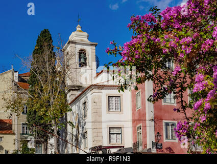 Lisbon - Portugal. viewpoint of Santa luzia in the Alfama neighborhood with bougainvillea in bloom. December 2018 Stock Photo