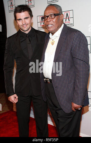 NEW YORK - FEBRUARY 22:  Musicians Juanes and Sam Moore attend the 2010 AFTRA AMEE Awards at The Grand Ballroom at The Plaza Hotel on February 22, 2010 in New York, New York.  (Photo by Steve Mack/S.D. Mack Pictures) Stock Photo