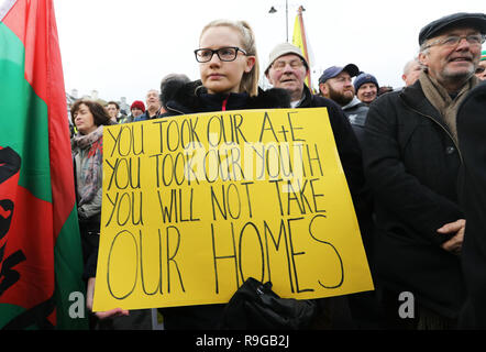 Strokestown, Ireland. 23rd Dec, 2018. 23/12/2018. Strokestown Eviction Protest. About 300 people attended a protest in Strokestown, County Roscommon, against the recent eviction of the McGann farming family on the orders of KBC Bank. Photo: Eamonn Farrell/RollingNews.ie Credit: RollingNews.ie/Alamy Live News Stock Photo