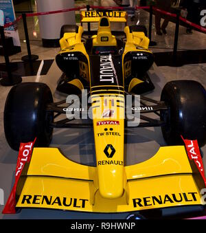 Renault R30 Formula One car driven by Robert Kubica in a mall Stock Photo -  Alamy