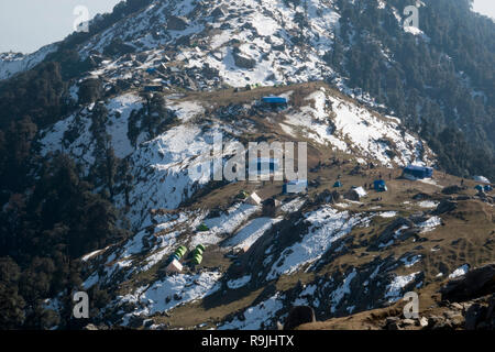 Campsite at Triund in the Dhauladhar ranges in Himachel Pradesh, India Stock Photo