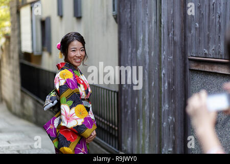 Japanese girls wearing clothes and make-up in the Yamamba / ganguro gal  fashion, Shibuya, Tokyo, Japan Stock Photo - Alamy