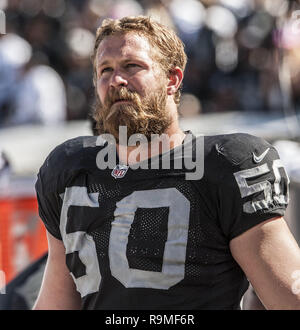 Oakland, California, USA. 23rd Sep, 2012. Oakland Raiders outside  linebacker Philip Wheeler (52) attempts to stop Pittsburgh Steelers wide  receiver Antonio Brown (84) on Sunday, September 23, 2012, in Oakland,  California. The