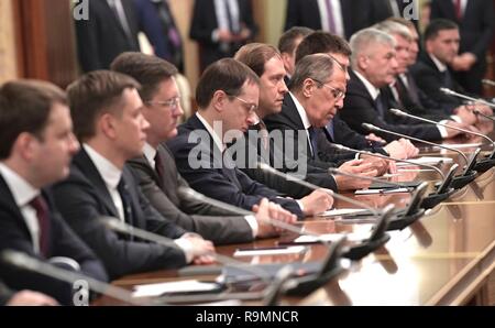 Moscow, Russia. 26th December, 2018. Members of the Russian Government listen to President Vladimir Putin during the year end meeting with government leaders and officials at the Kremlin December 26, 2018 in Moscow, Russia. Credit: Planetpix/Alamy Live News Stock Photo