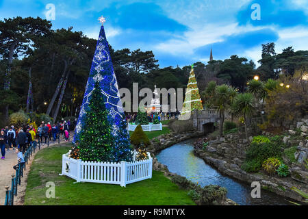 Bournemouth, Dorset, UK.  26th December 2018.  Crowds visiit the Christmas Tree Wonderland at the Lower Gardens in Bournemouth, Dorset, UK on Boxing Day.  Picture Credit: Graham Hunt/Alamy Live News Stock Photo