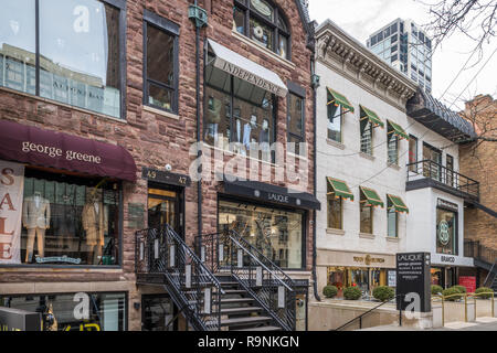 Commercial buildings on Oak Street in the Gold Coast neighborhood Stock Photo