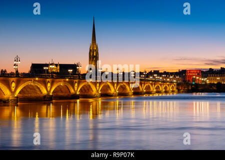 Pont de Pierre at dusk. Stone Bridge & Garonne River. Bordeaux, Gironde. Aquitaine region. France Europe