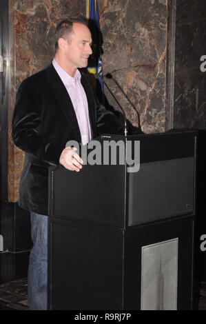 Chris Meloni at the Empire State Building lighting ceremony in honor of Only Make Believe in New York City. November 9, 2011. Credit: Edwin Garcia/MediaPunch Stock Photo