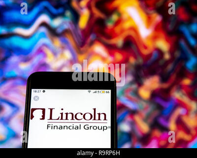 Kiev, Ukraine. 19th Dec, 2018. Lincoln National Corporation Insurance company logo seen displayed on a smart phone. Credit: Igor Golovniov/SOPA Images/ZUMA Wire/Alamy Live News Stock Photo