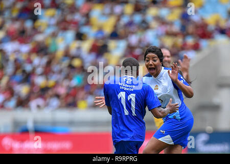 Rio de Janeiro, Brazil. 27th Dec, 2018. Game of the Artists 2018 - Ludmilla Blue team player during match against the yellow team in the Maracana stadium for the 2018 artist game. Photo: Thiago Ribeiro/AGIF Credit: AGIF/Alamy Live News Stock Photo
