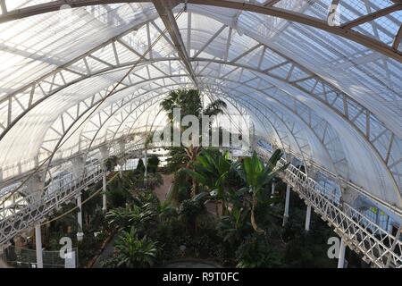 Glasgow, Scotland, UK. 28th, December, 2018. The sun sets on the 'Winter Gardens' as it prepares for closure this weekend and faces an uncertain future with many millions of pounds required to repair, make safe and restore it's crumbling structure. Stock Photo