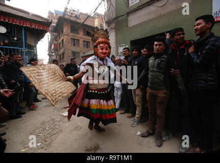 Bhaktapur, Nepal. 28th Dec, 2018. A masked dancer performs during the Navadurga Festival in Bhaktapur, Nepal, on Dec. 28, 2018. Credit: Sulav Shrestha/Xinhua/Alamy Live News Stock Photo