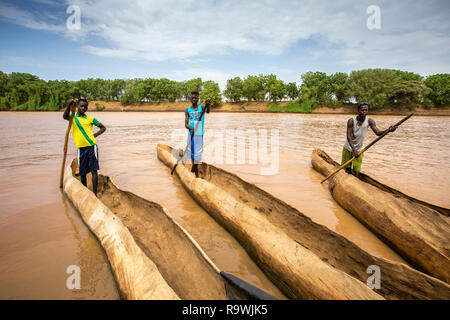 Travel canoe safari canoeing canoes Zambezi river canoeists African ...