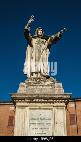 Girolamo Savonarola statue, Piazza Savonarola at Corso Martiri della Liberta in Ferrara, Emilia-Romagna, Italy Stock Photo