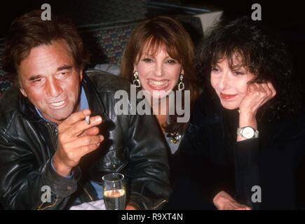 Peter Falk Marlo Thomas Elaine May 1990 Photo By Adam Scull/PHOTOlink.net Stock Photo