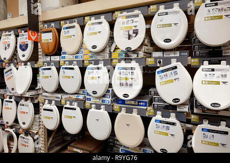 Miami Florida,The Home Depot Big-Box,inside interior,hardware big box store,do it yourself,toilet commode seats,product products display sale,shopping Stock Photo