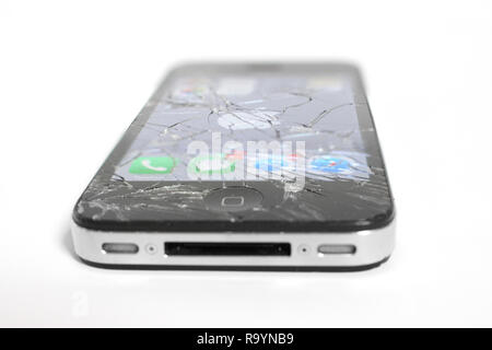 Iphone 4 cracked display, apple Stock Photo