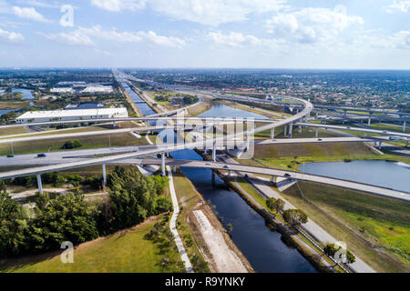 Florida,Sunrise,Davie,aerial overhead view from above,Interstate I-75 595 Sawgrass Expressway,raised highway intersection,cloverleaf,North New River C Stock Photo